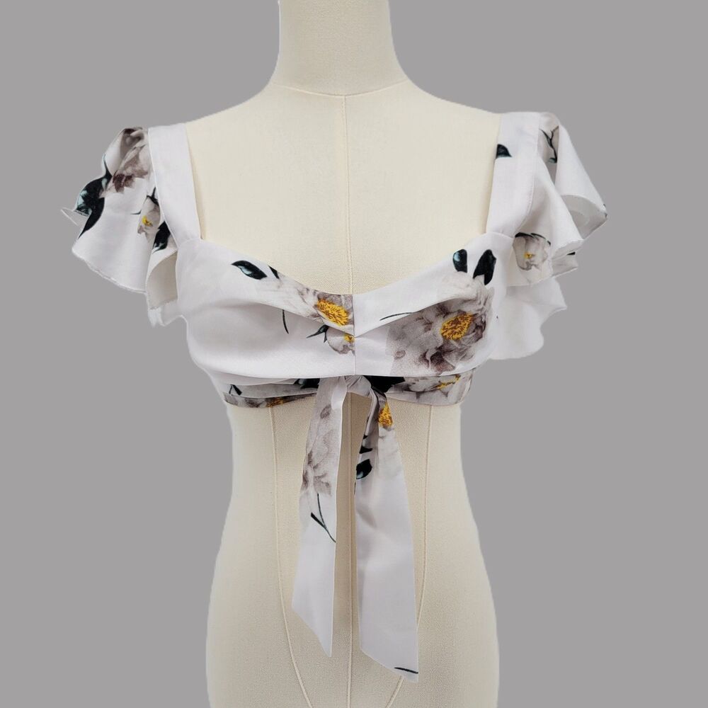 L'ATISTE by Amy off the shoulder white floral crop top size small